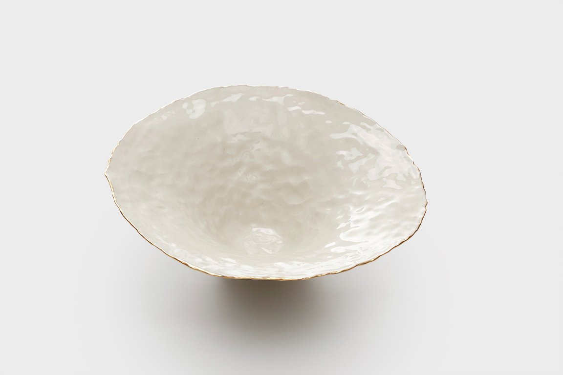 Medium Pinch Pot with gold rim