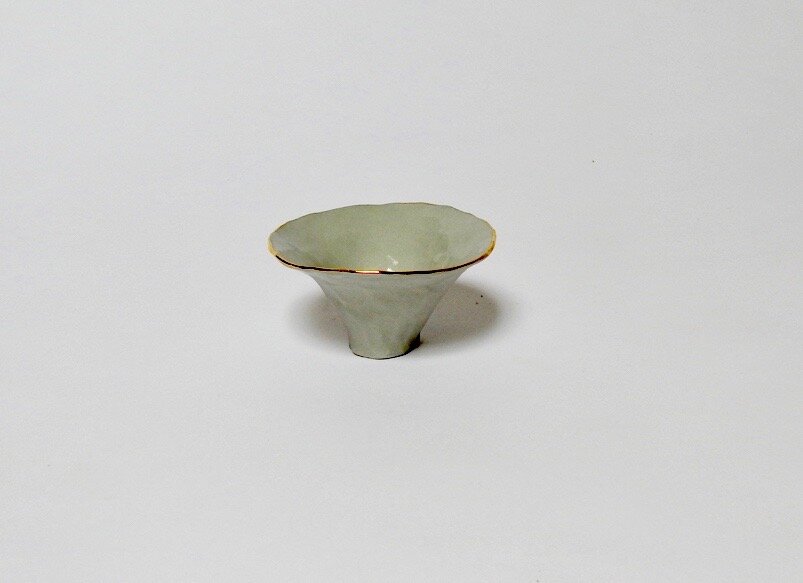 Grey Pinch Pot with Gold Rim (small)