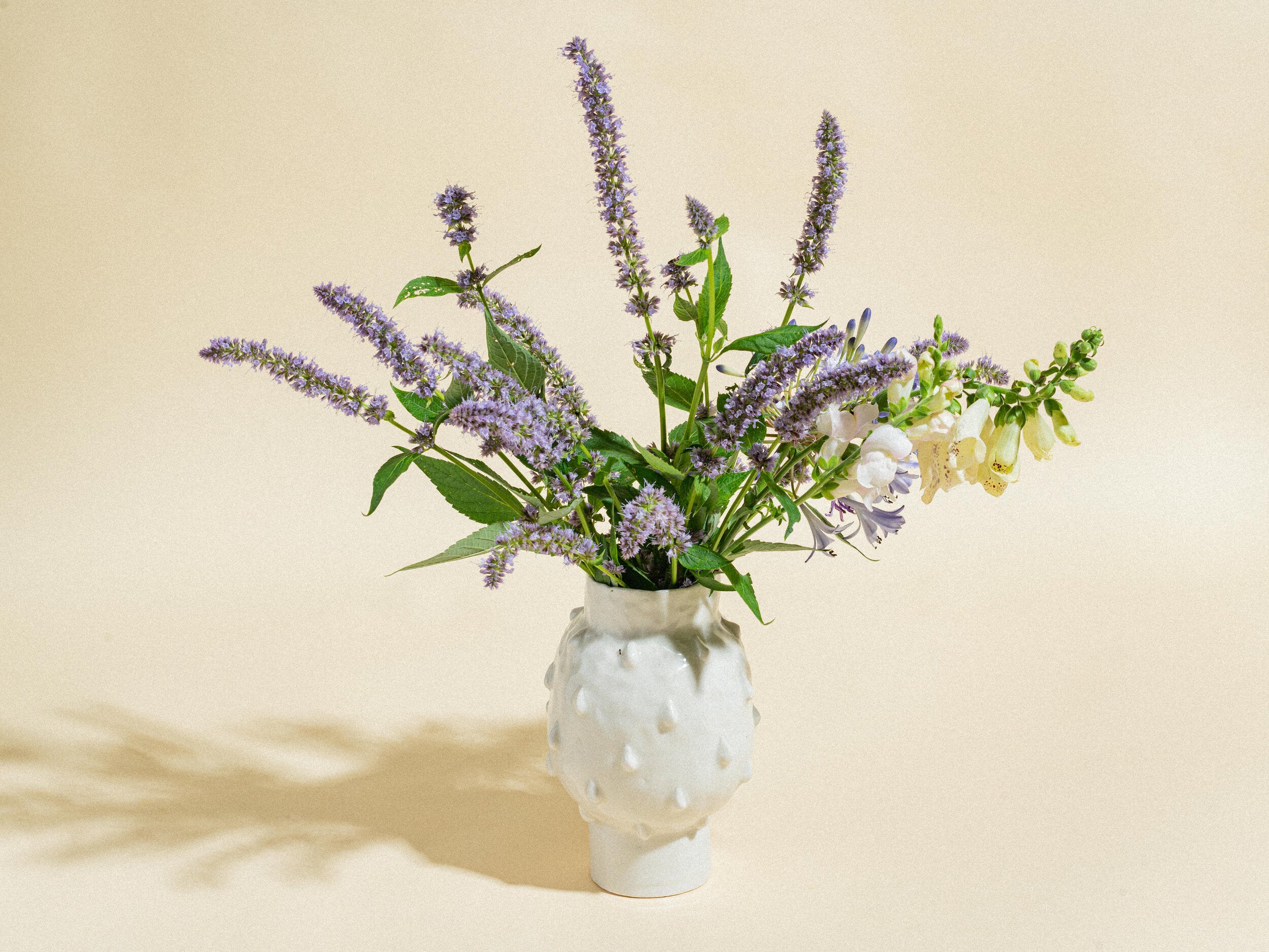 Creamy Tear Drop Vase