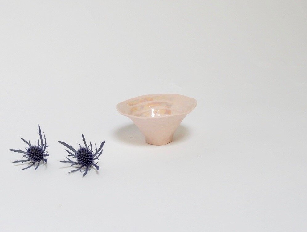 Ballet Pinch Pot with 3 mother of pearl stripes