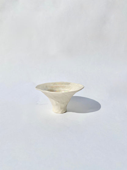 3 Stripes Mother of Pearl Pinch Pot (small)